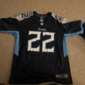 Derrick Henry jersey youth large